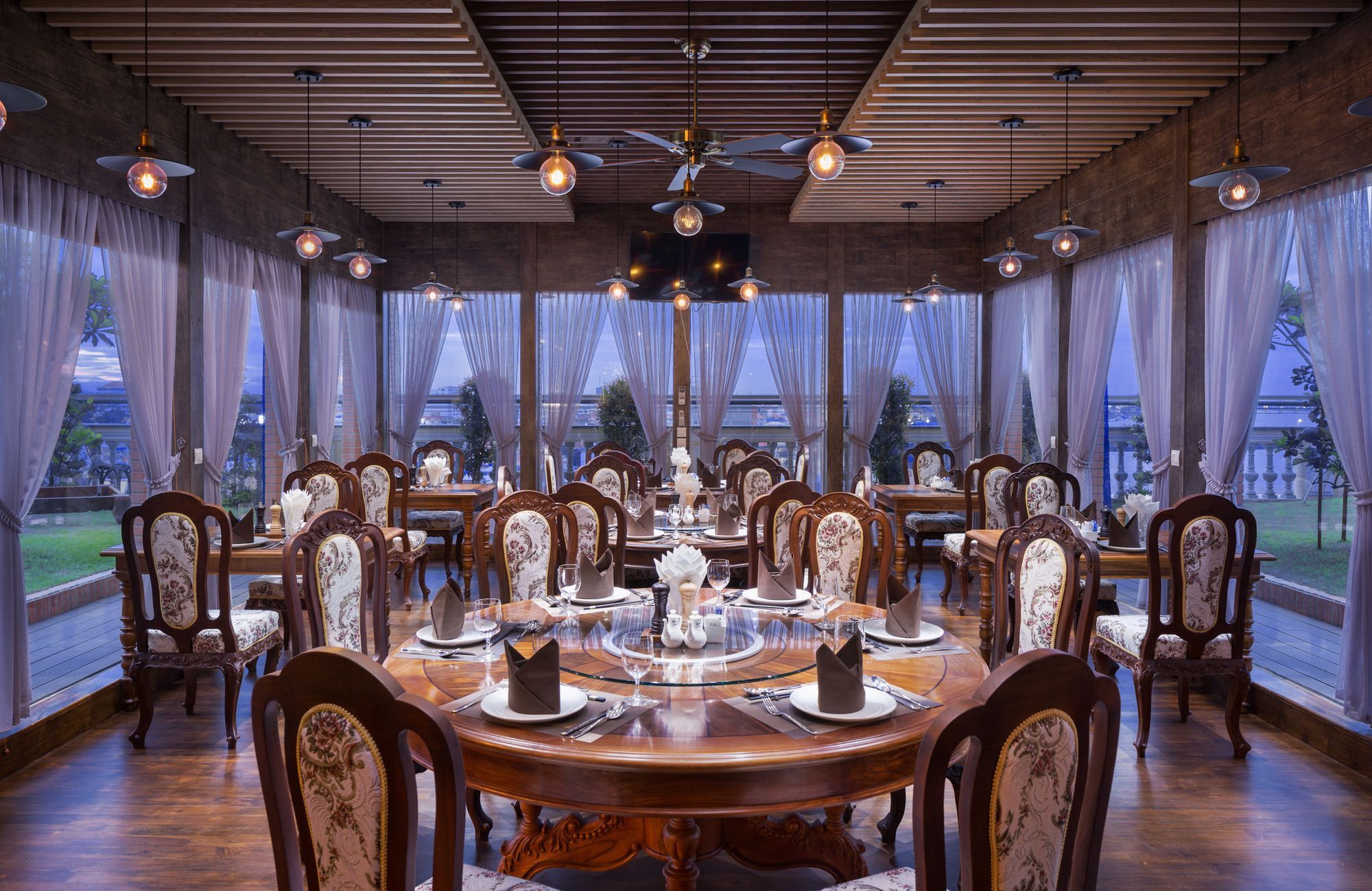 LCS Hotel & Apartment Phnom Penh Exterior foto